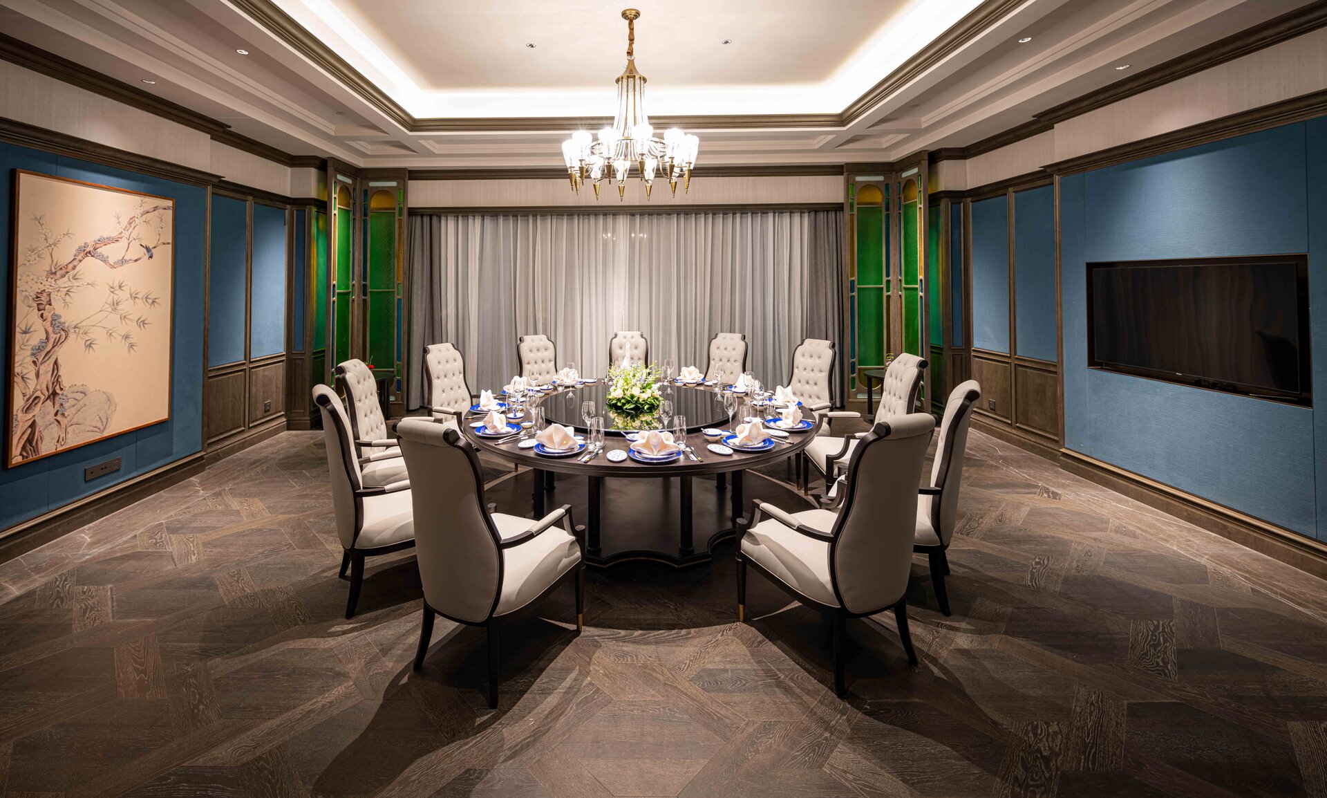 Interior view of a private dining room in the hotel’s Chinese restaurant.