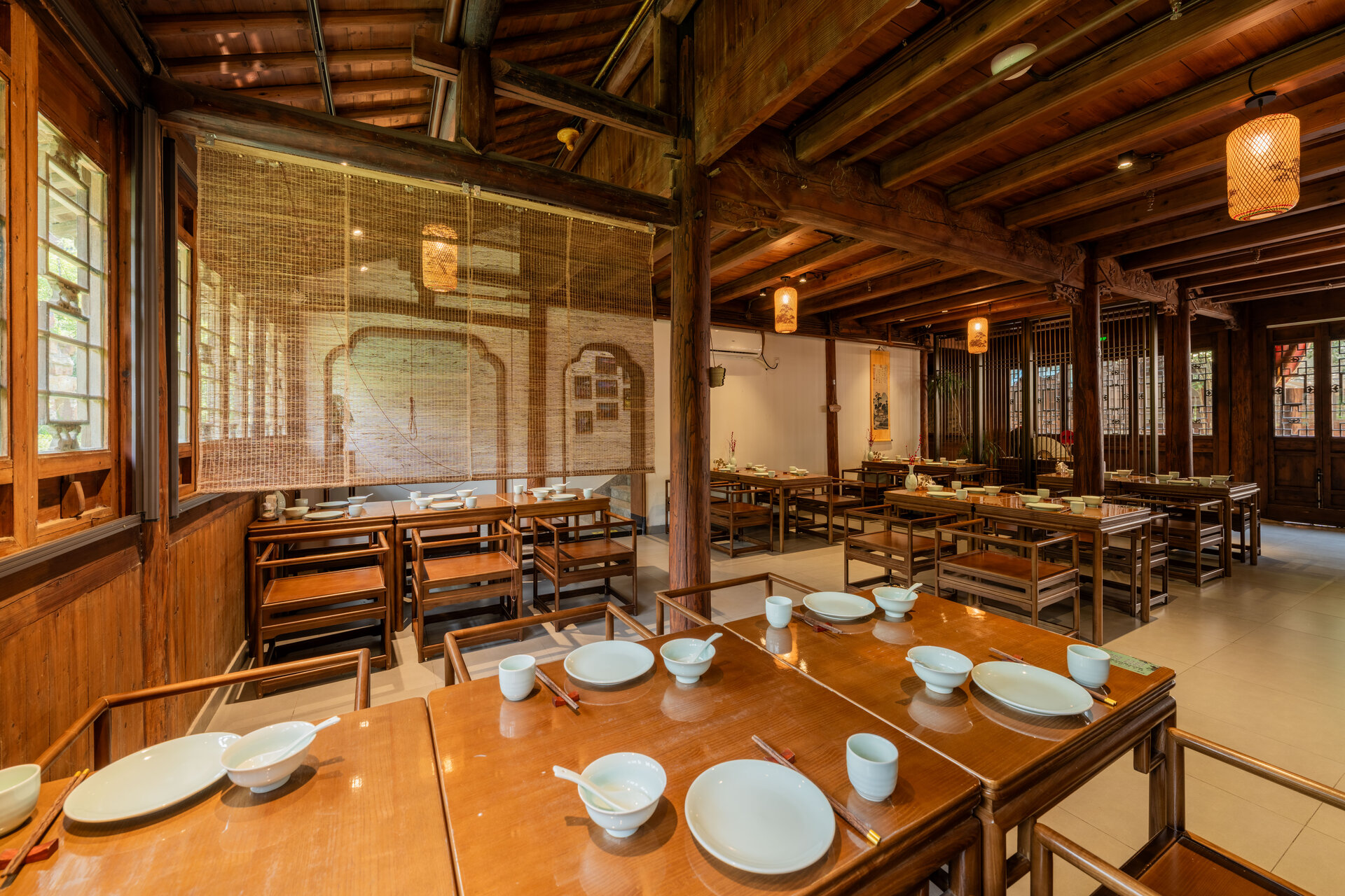 Interior of Songyan restaurant